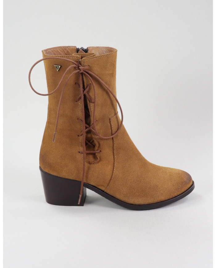 Lady Ginova Boots with Lateral Wholesalers