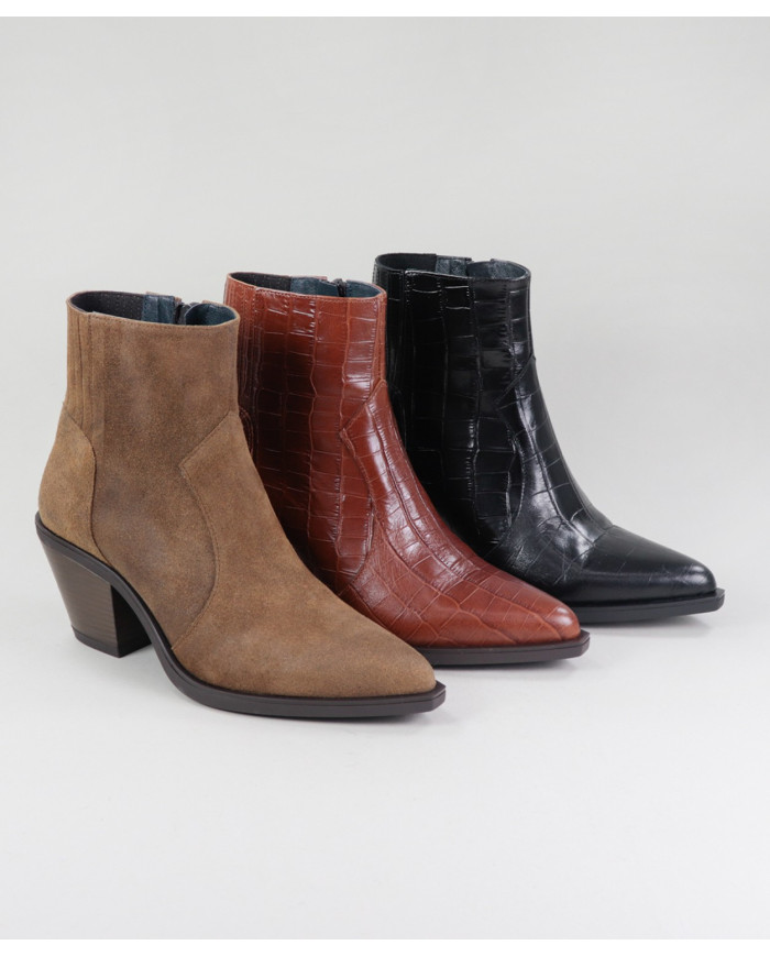 Texana Boots of Middle Heel Ginova