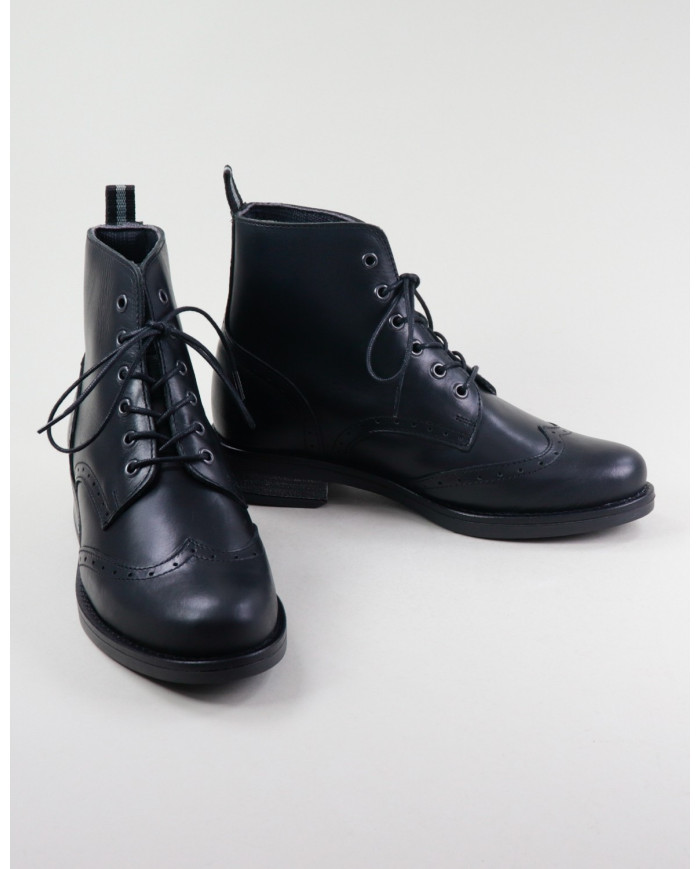 Miss Ginova Rasa Botas con Wholesalers