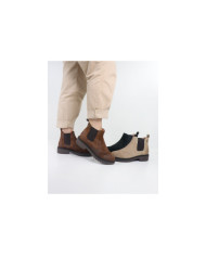 Madonna Ginova's Boots with Elastics on the Laterals