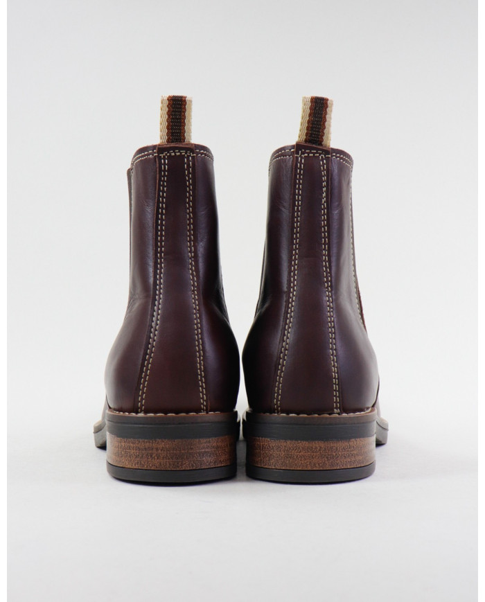 Brown Boots of Lady Ginova with Elastics