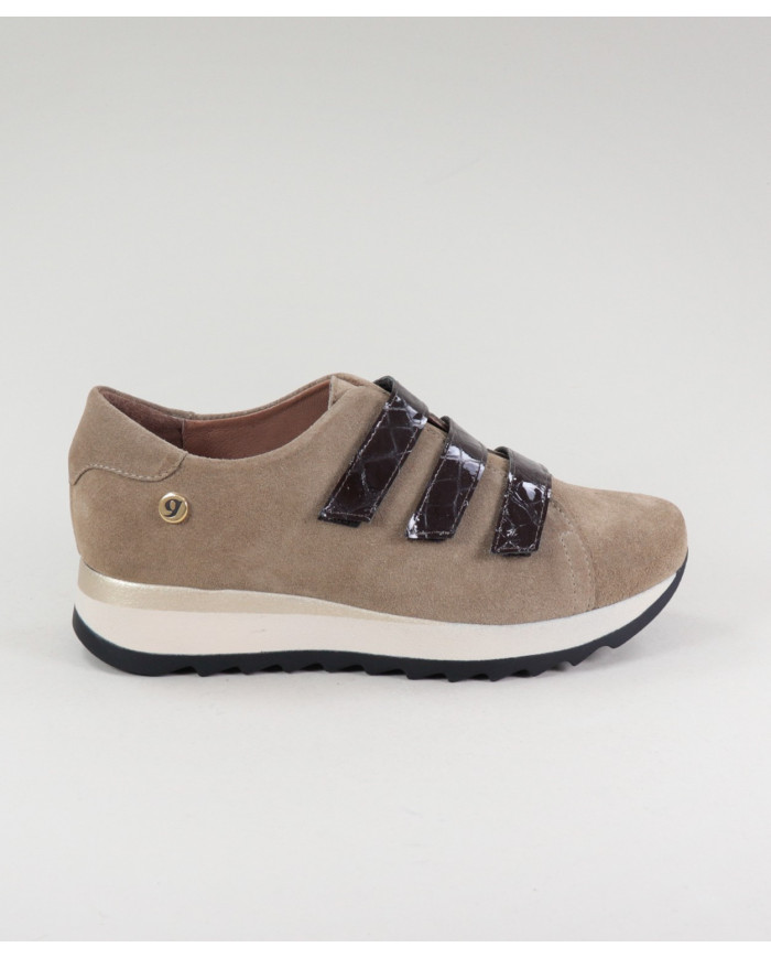 Taupe Ginova shoes with Strips in Velcro