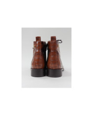 Botins Rasos Ginova com Apliques Metálicos