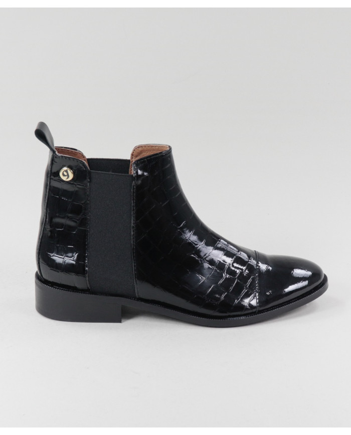 Rasas Ginova Black Boots with Finish Envernised