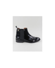Rasas Ginova Black Boots with Finish Envernised