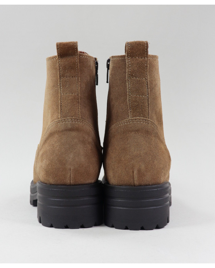 Botins Camel Rasos Ginova com Atacadores