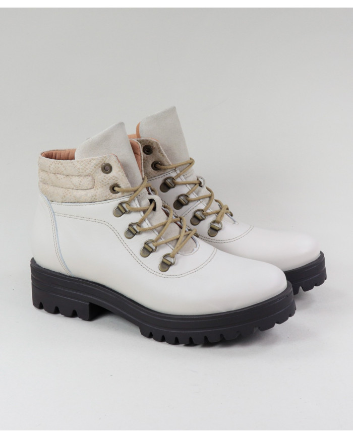 Beige Rasos Ginova Botins in Skin