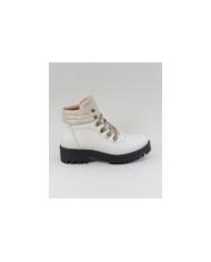 Botins Bege Rasos Ginova em Pele