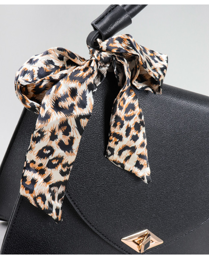 Mala Preta de Senhora com Lenço Leopardo