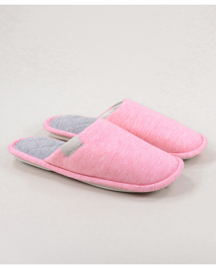 Two Tons DeFonseca Bedroom Slippers