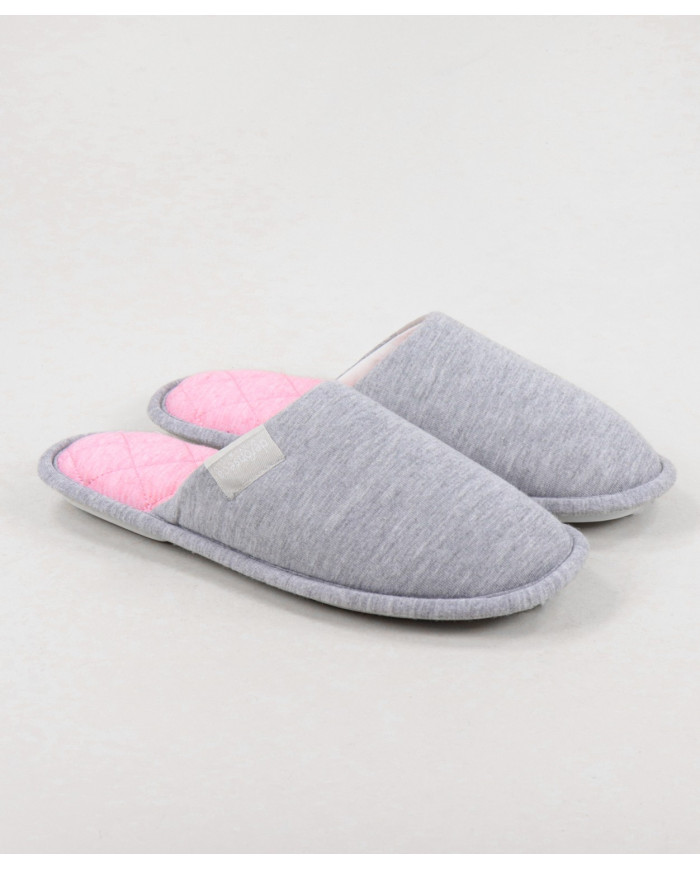 Two Tons DeFonseca Bedroom Slippers