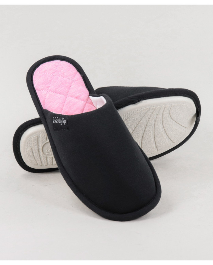 Two Tons DeFonseca Bedroom Slippers