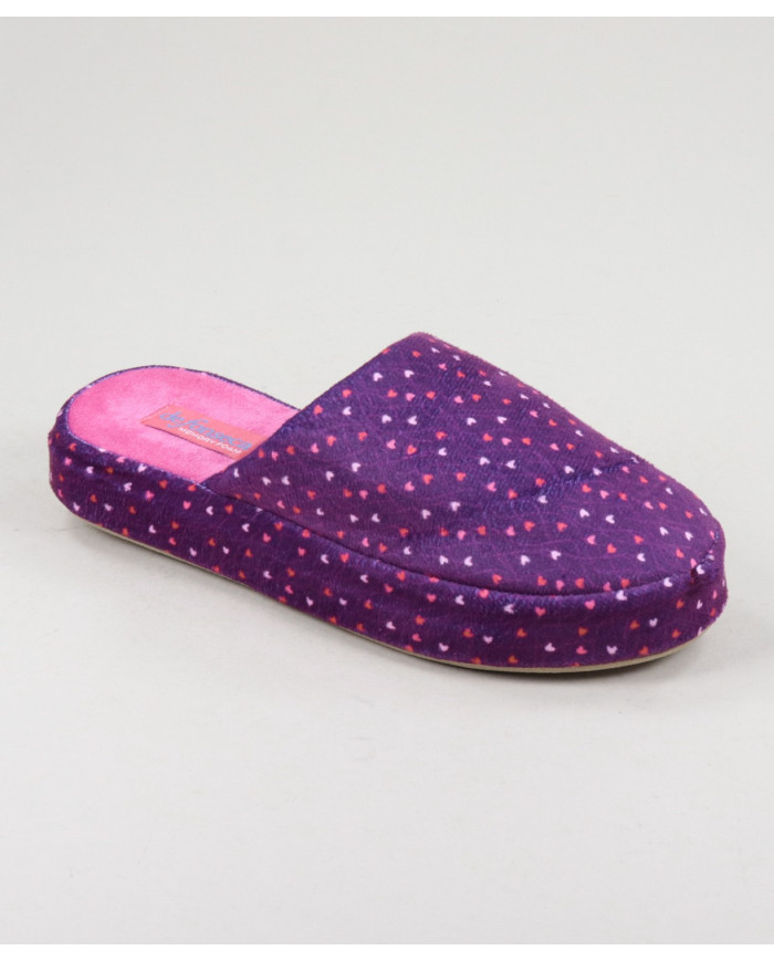 Ladies Room Slippers with Hearts