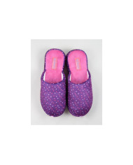 Zapatillas de la habitación de las damas con corazones