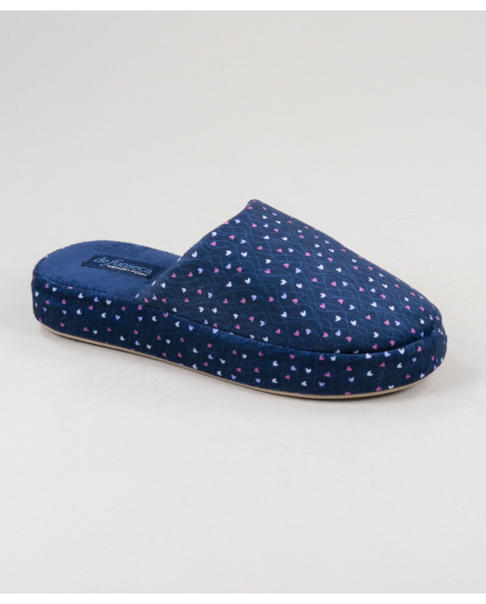 Zapatillas de la habitación de las damas con corazones