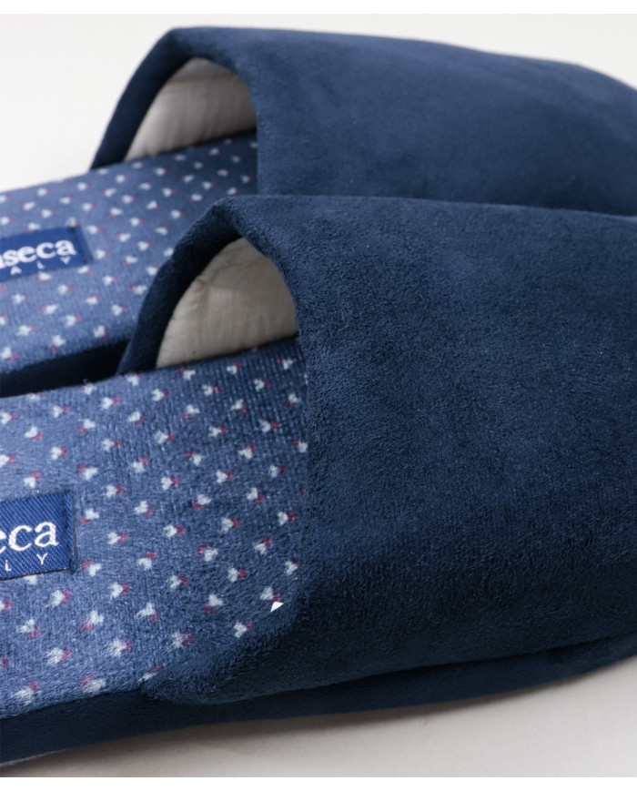 Men's Room Slippers with Pattern