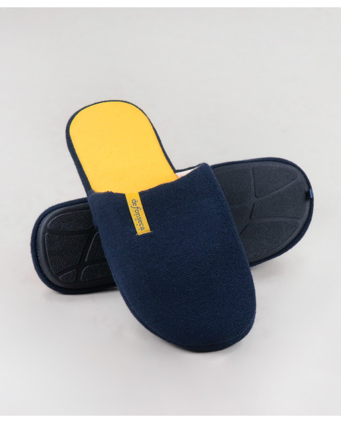 Men's Room Slippers with Two Tons