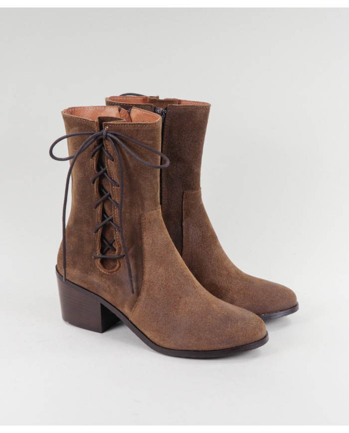 Lady Ginova Boots with Lateral Wholesalers