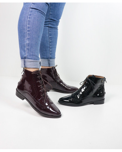 Botas Rasas Ginova com Fecho Atrás