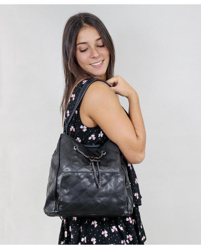 Ladies Black Suitcase with Adjustable Apply