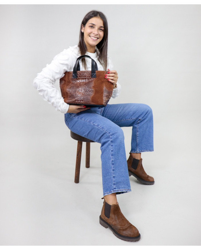 Camel of Lady of Hand in Skin