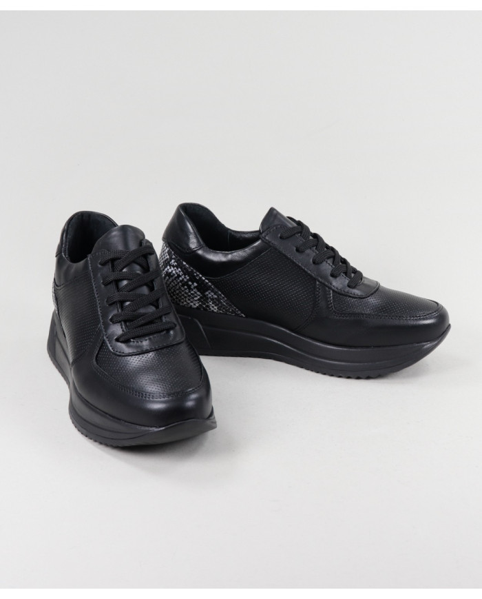 Lady Ginova de Cunha shoes