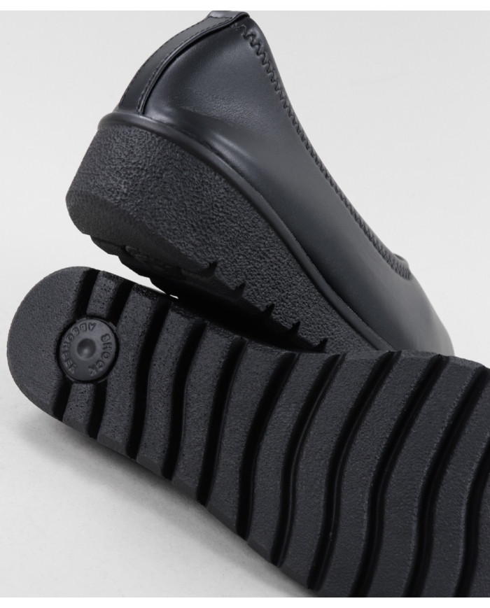 Lady Ginova Shoe with Seams