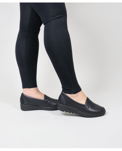 Lady Ginova Shoe with Seams