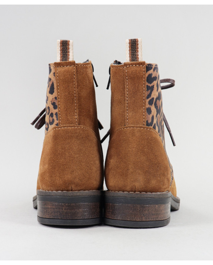 Botins Rasos Ginova com Pormenor em Leopardo