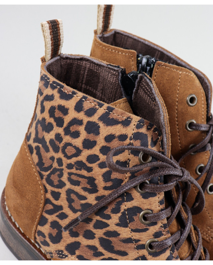 Botins Rasos Ginova com Pormenor em Leopardo