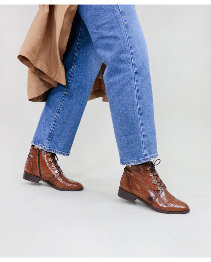 Ginova Rasos Botins with Metallic Apliques