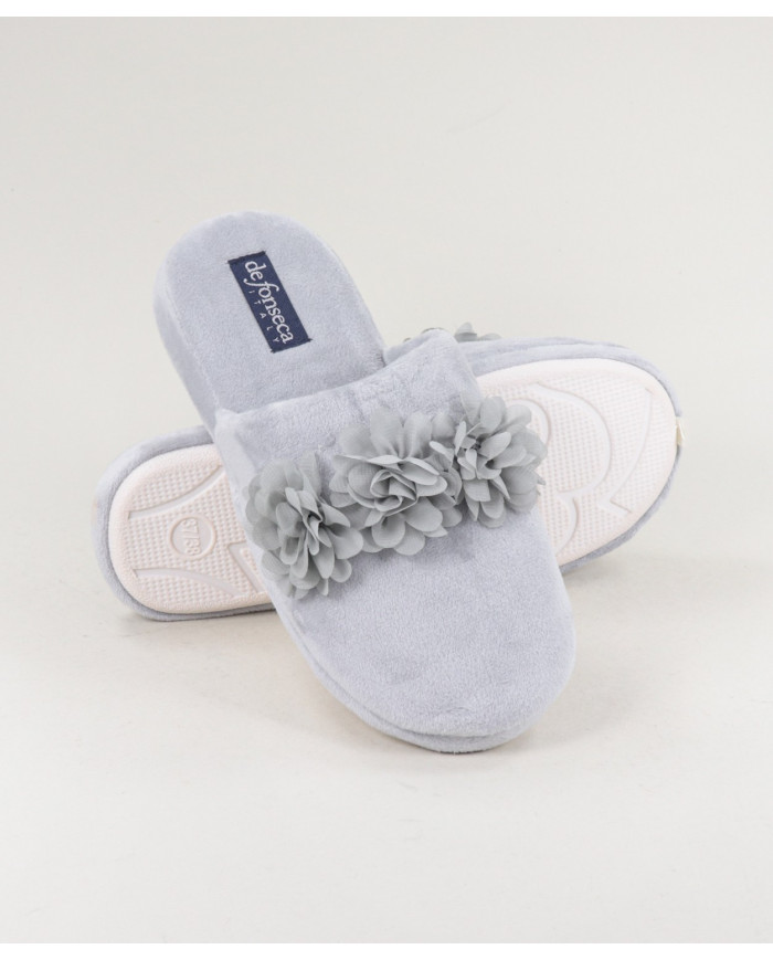 Ladies Room Slippers with Fabric Flowers
