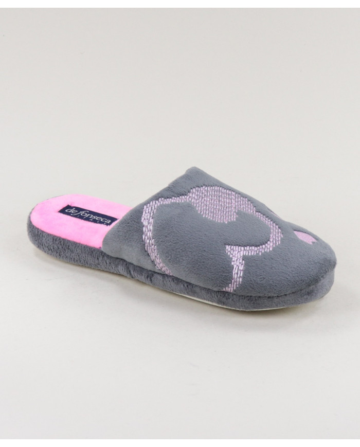 Zapatillas de la habitación de las damas con corazones