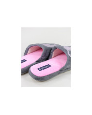 Zapatillas de la habitación de las damas con corazones