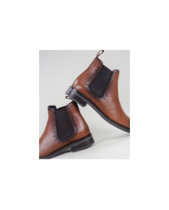 Botas Camel Rasas Ginova com Elástico e Tachas