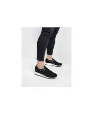 Black Ginova shoes with Elastics on the Laterals