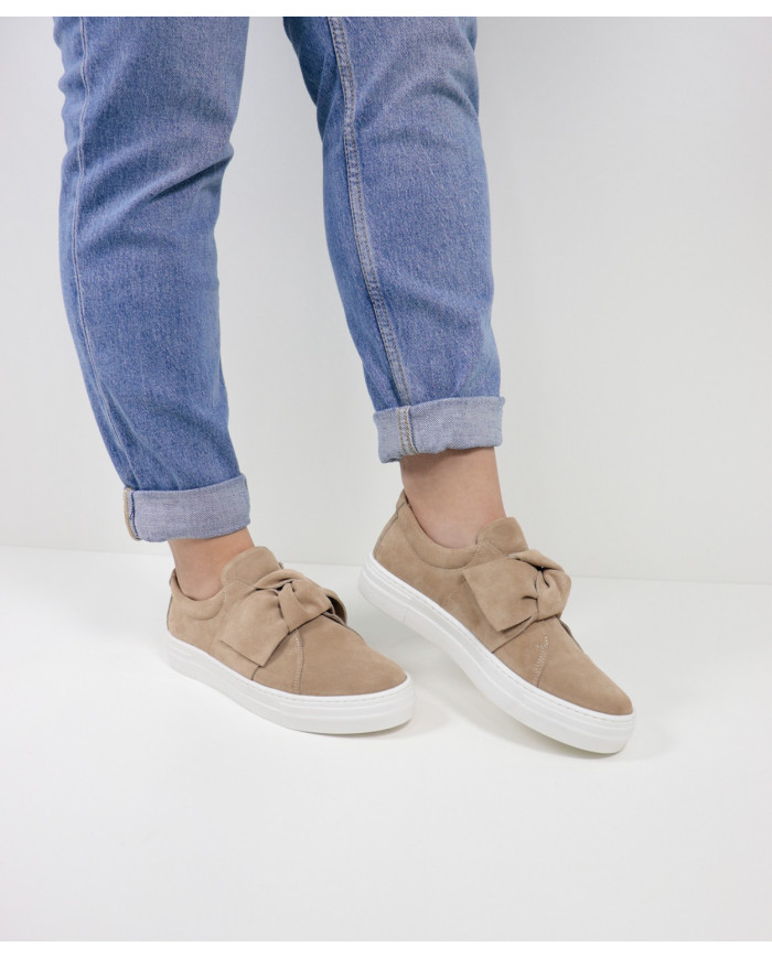 Women's Taupe Ginova Trainers with Lace