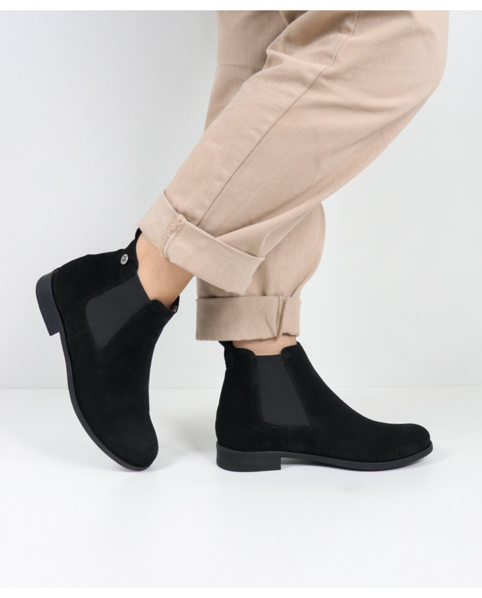 Women's Black Ginova Boots in Suede
