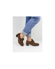 Botins de Senhora Ginova de Salto Médio