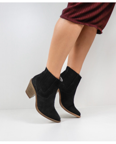 Black Boots Texanas of Middle Heel Ginova
