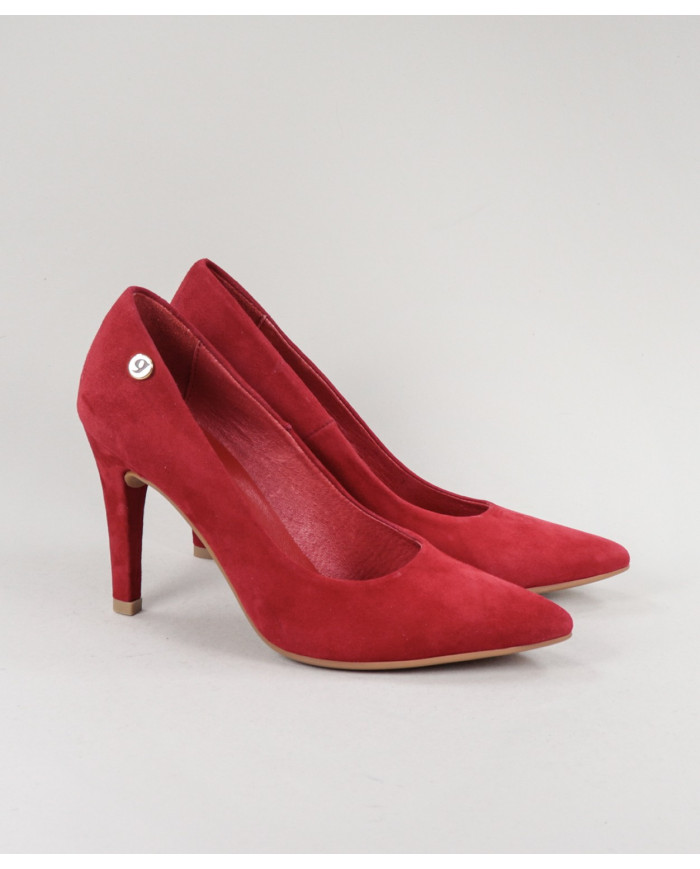 Red Stilettos by Madame Ginova in Camurça