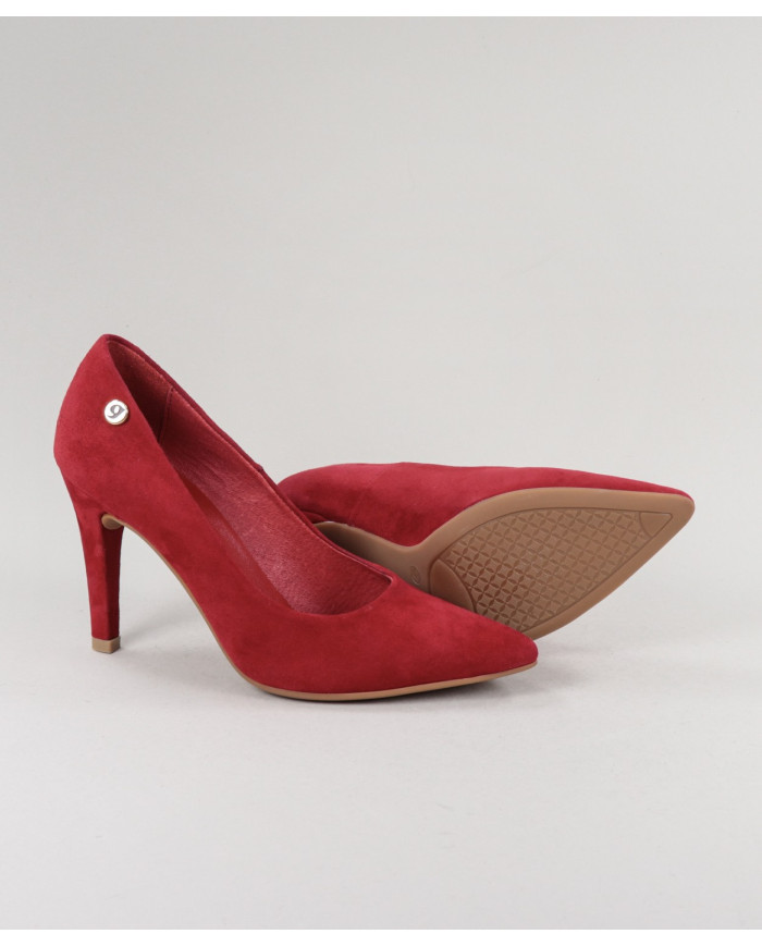 Red Stilettos by Madame Ginova in Camurça