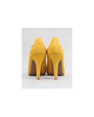 Yellow Stilettos by Senhora Ginova in Camurça