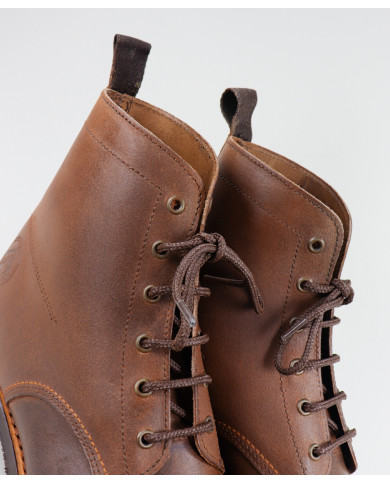 Ginova Boots with Wholesalers