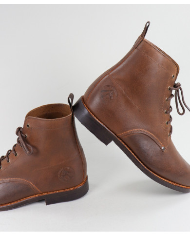 Botas Ginova com Atacadores