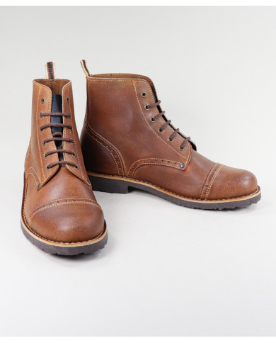 Botas Ginova com Atacadores