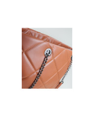 Lady Camel Bolsa con Manijas en Cadenas