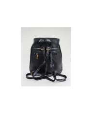 Mochila negra para mujer con cola bordada