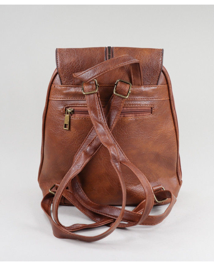 Mochila de mujer con detalle bordado