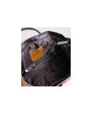 Camel Bag of Lady Shopper